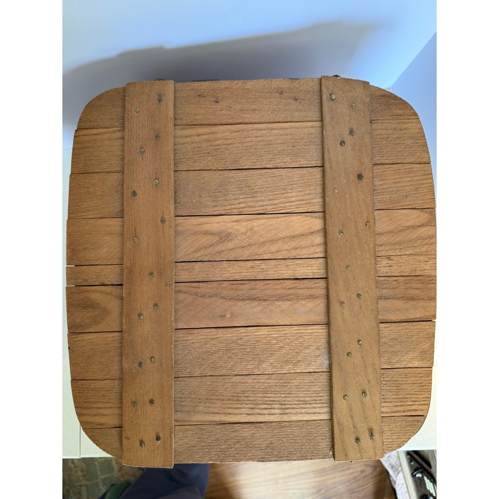 Vintage Basketville Vermont Wooden Picnic Basket Lid Handles Raised Base Holder!